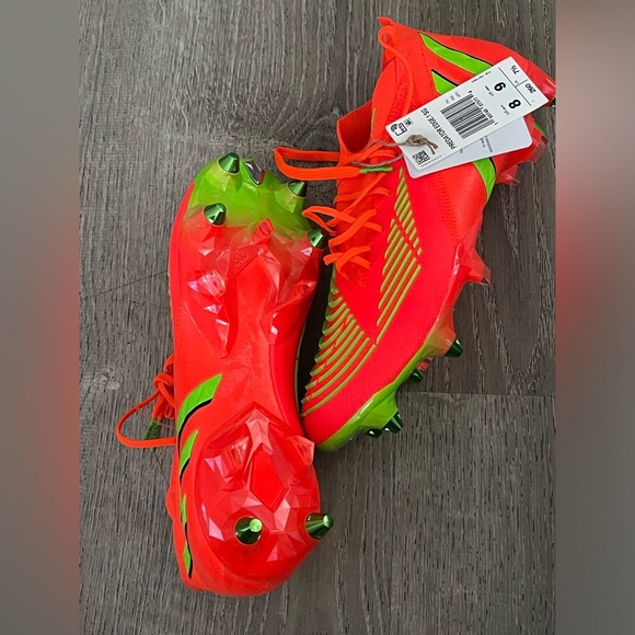 Predator Edge.1 SG Soccer Cleats​ - Picture 3 of 5